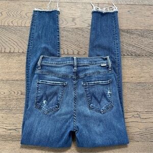MOTHER The Swooner Distressed Ankle Fray Skinny Jeans